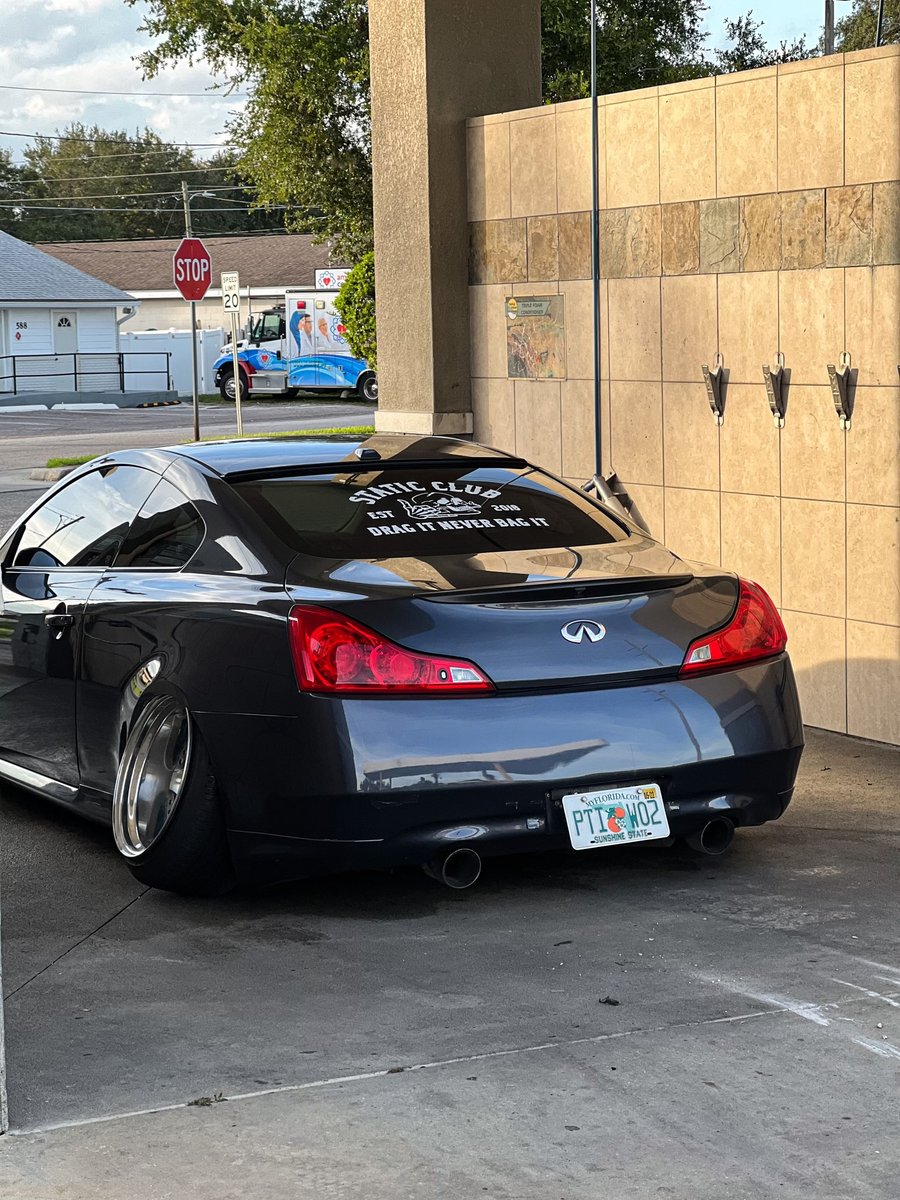 Drag It Rear Banner | Static Club