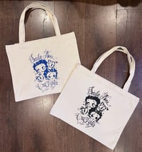 Image 3 of wide betty tote bag 