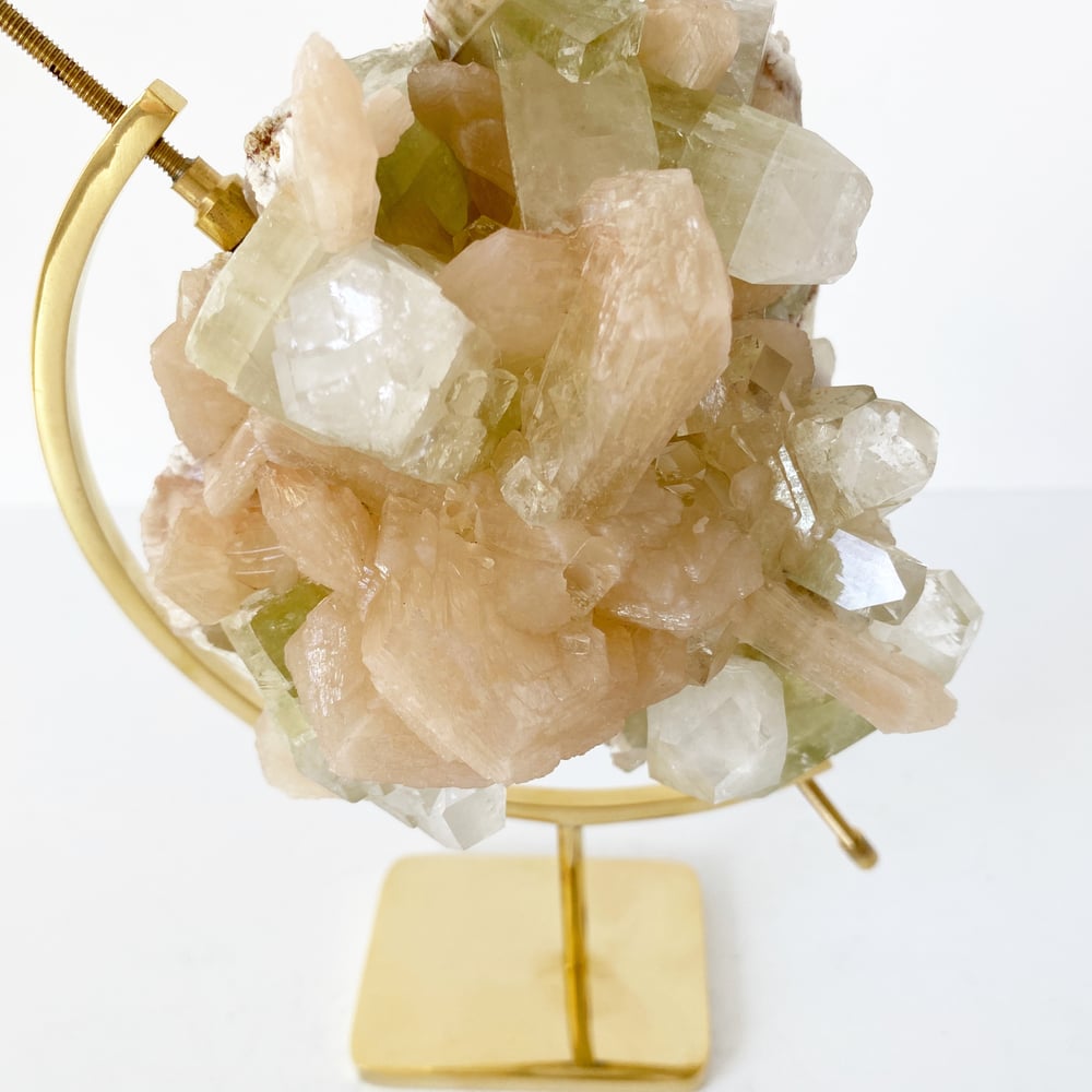 Image of Green Apophyllite/Stilbite no.147 + Brass Arc Stand