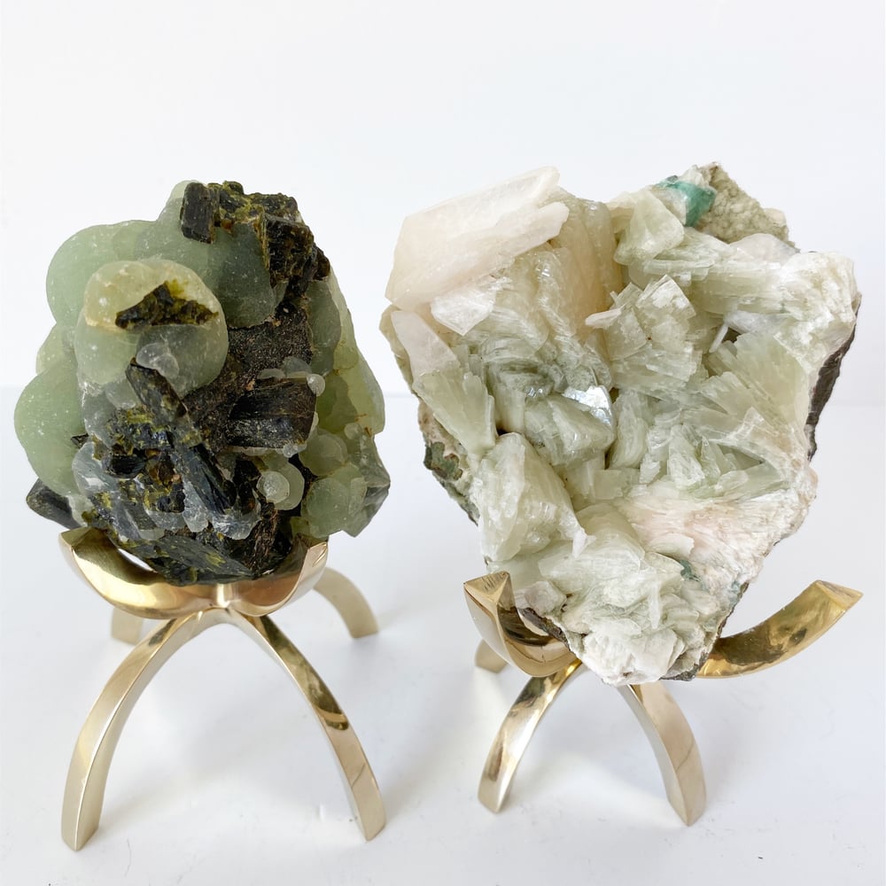 Image of Epidote/Prehnite Botryoidal no.07 + Brass Claw Stand