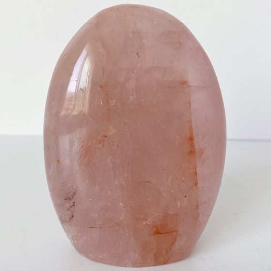 Image of Freestanding Polished Rose Quartz no.25