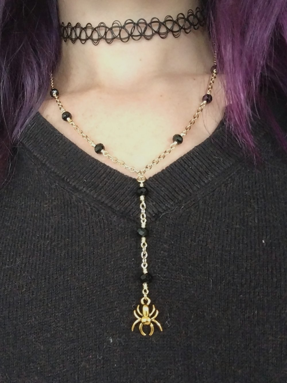 Lariat style black & gold spider necklace 