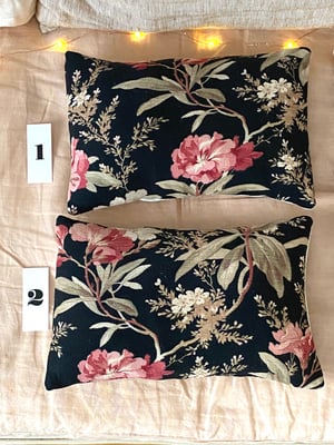 Image of JARDIN SECRET coussin nuque