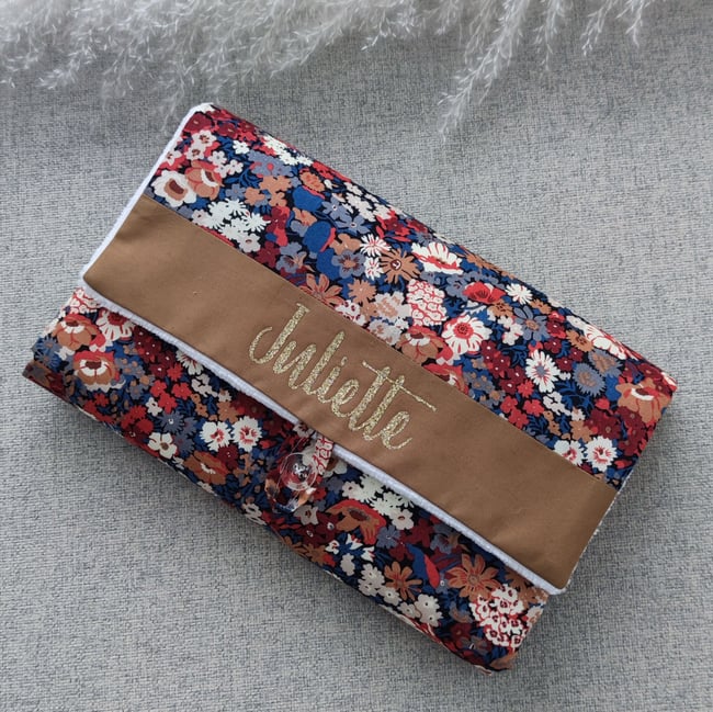 SUR COMMANDE - Tapis à langer nomade