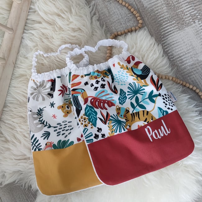 SUR COMMANDE - Bavoir Maternelle