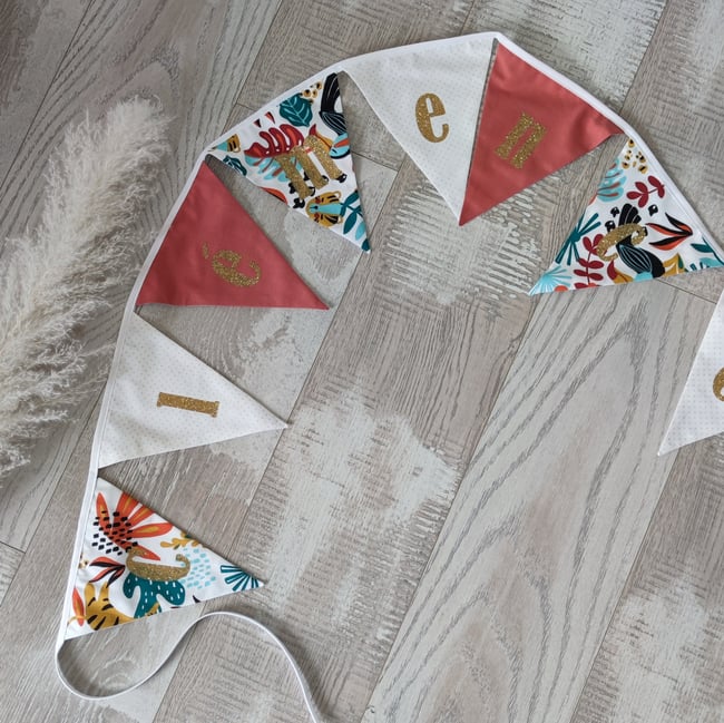 SUR COMMANDE - Guirlande Fanions