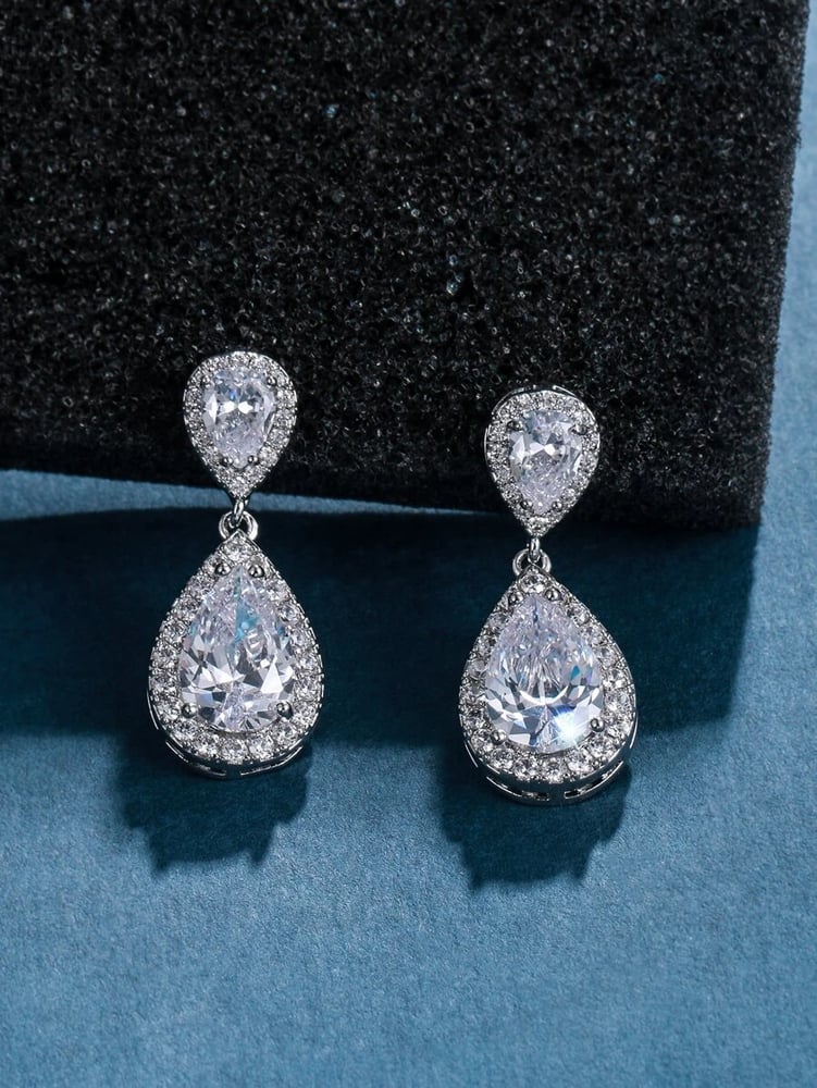 Image of Crystal Drop Earrings