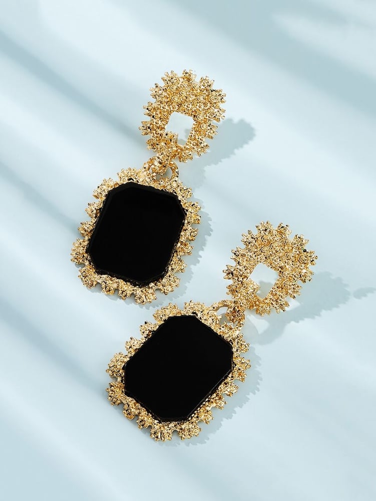Image of Luxe Drop Earrings 