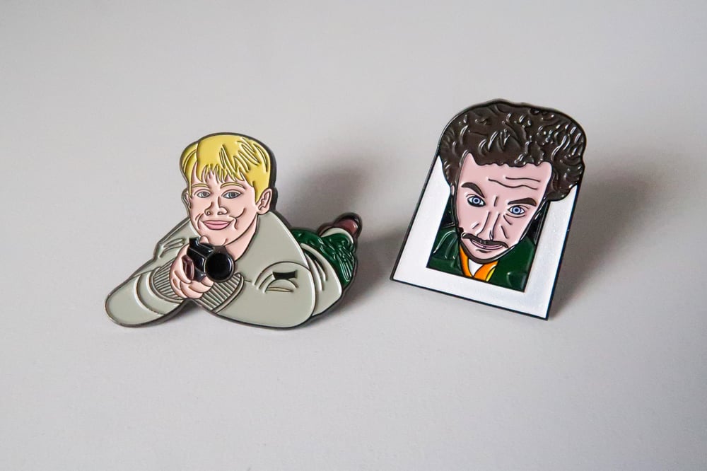 Home Alone 2 Variant - Cat Flap Double Pin Set