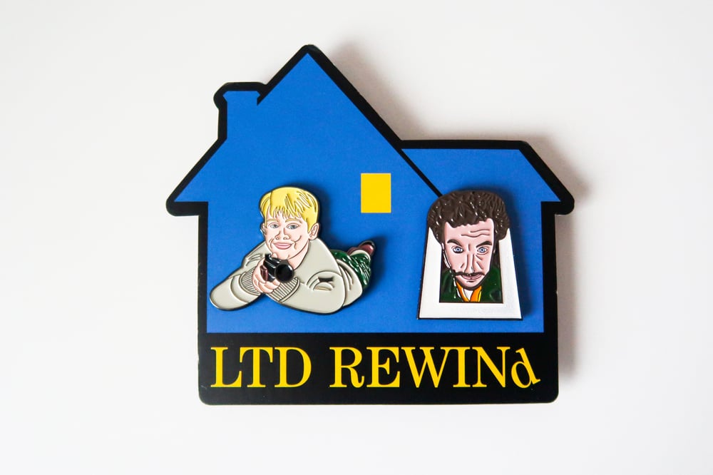 Home Alone 2 Variant - Cat Flap Double Pin Set