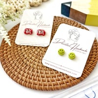 Image 3 of Sueños en la Mochila Studs