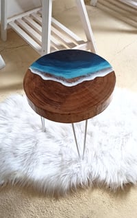 Image 1 of Mesita auxiliar