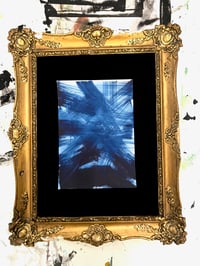 Analóg Angelika: Porosz kék vonaltanulmány no2, keret, paszpartu nélkül