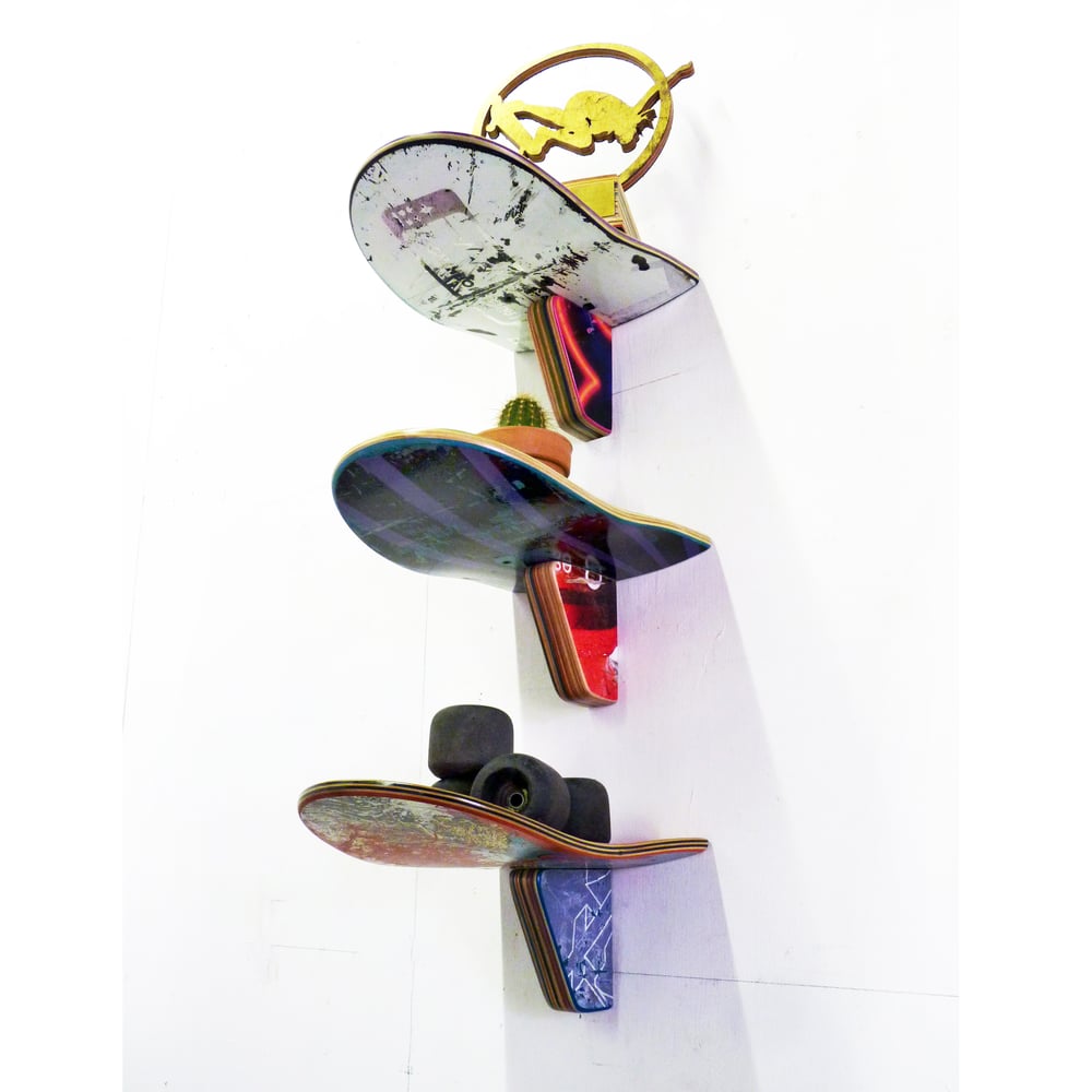 Image of WallBlunt 8 x 10 inch Skateboard Wall Shelf - Single (1) Shelf