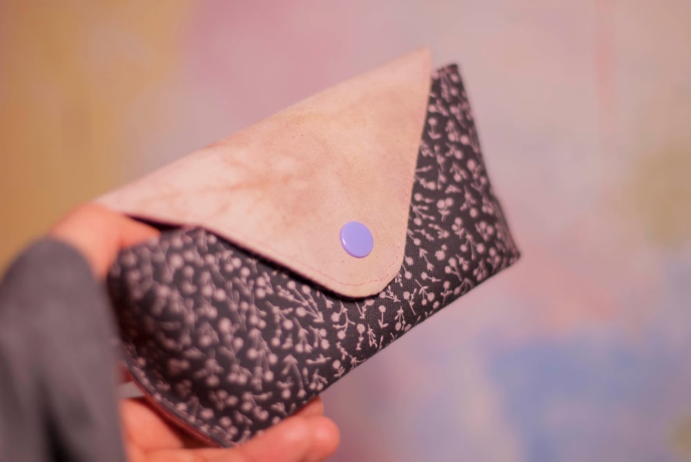 Image of Funda de Gafas Teñida a Mano