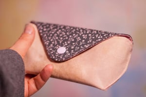 Image of Funda de Gafas Teñida a Mano