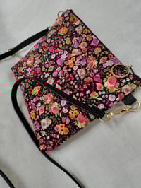 Image 5 of Roses on Crossbody Bag 