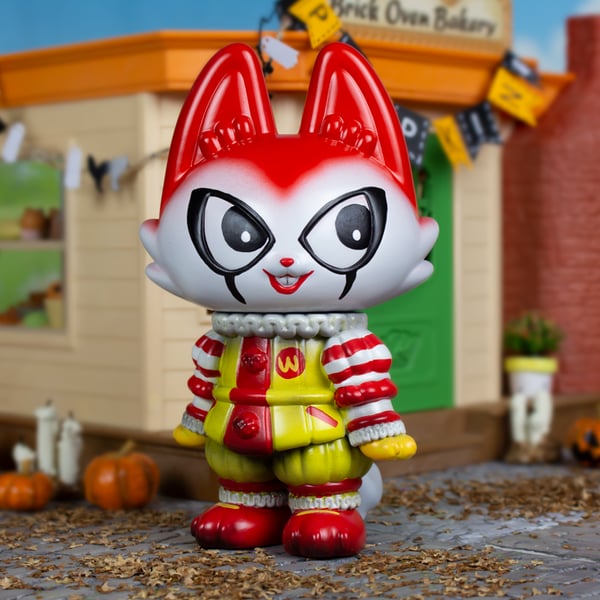 Image of [LAST ONE] Wananeko, the Dancing Cat ("Creepy Fries" Colorway, 14cm/5,5" tall)