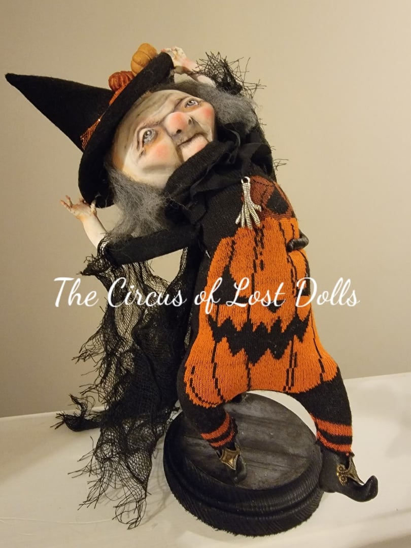 Image of Serafina the Witch 