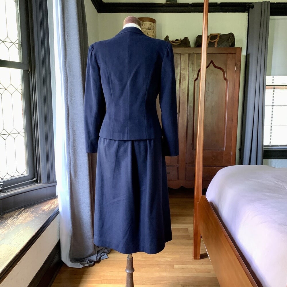 Neiman Marcus Cashmere Ensemble Medium