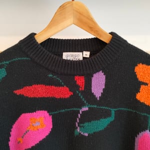 Maglione a fiori knitwear