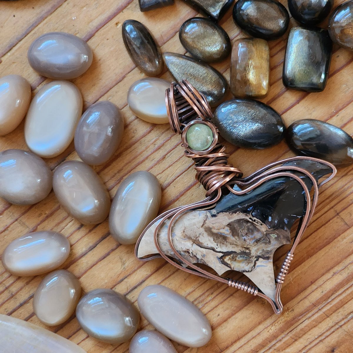 Image of Winged Night - Palm Root Bat w/ Aquamarine