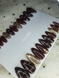 Image 1 of Medium Almond Dior Gel Press On Set 