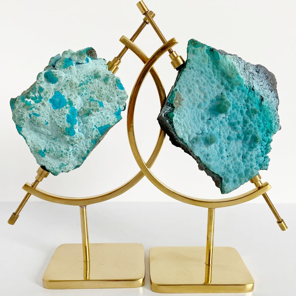 Image of Chrysocolla no.96 + Brass Arc Stand