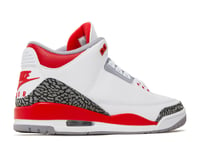 Image 2 of AIR JORDAN 3 RETRO 'FIRE RED' 2022