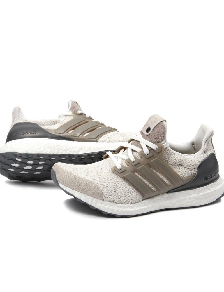Adidas Ultraboost LUX SNS X Social Status
