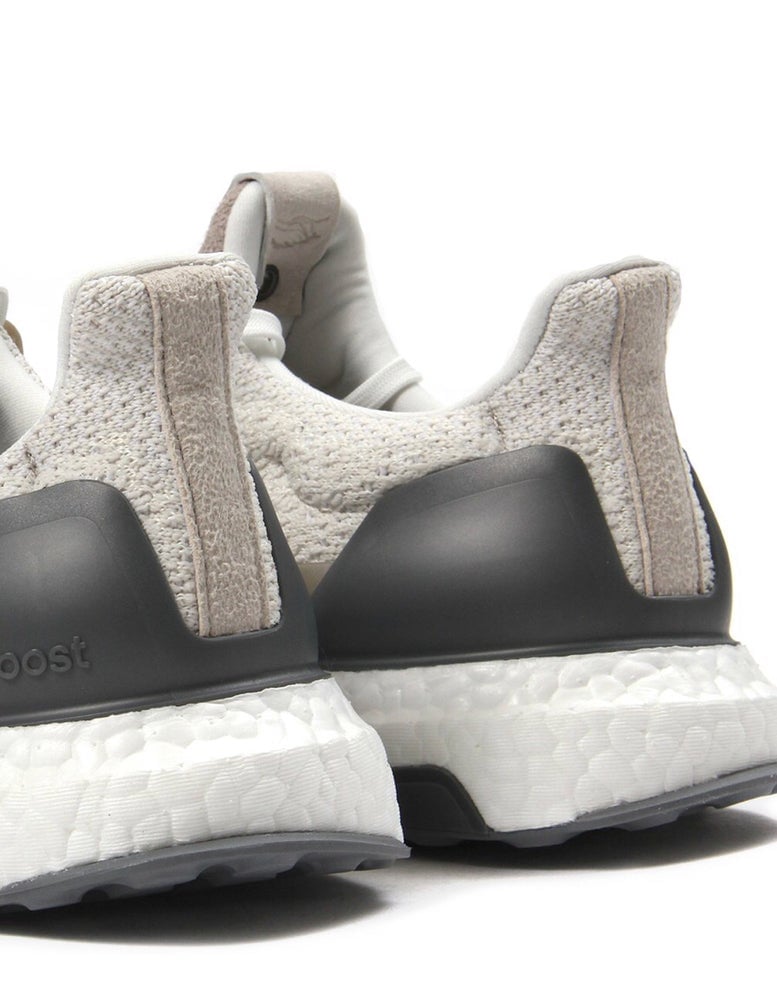 Adidas Ultraboost LUX SNS X Social Status