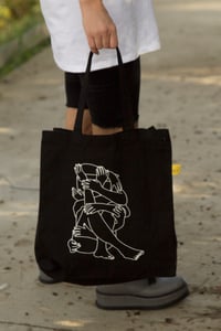 Image 2 of Tote Bag Negra 'Enredada'