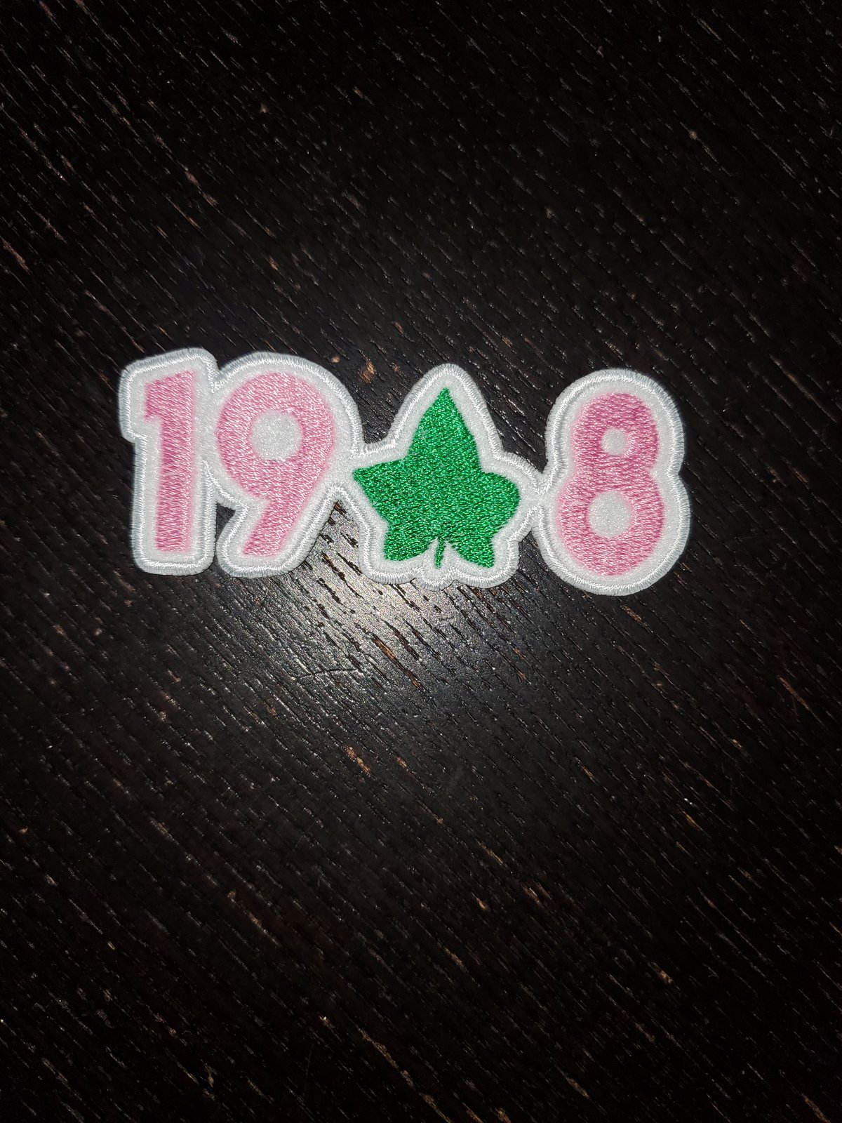 Image of 1908 Appliqués