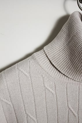 Image of Maglia treccine over collo alto