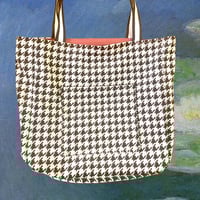 Image 1 of Dark grey and white houndstooth bag pink lining