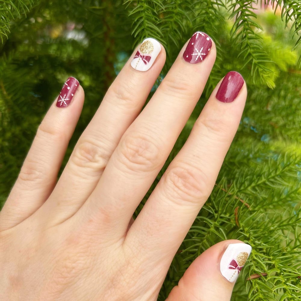 CHRISTMAS COLLECTION // Seasons Greetings