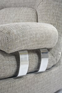 Image 3 of Chauffeuse fauteuil ex RDA café