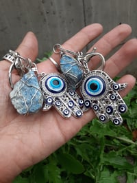 Image 1 of Evil eye hamsa keyring