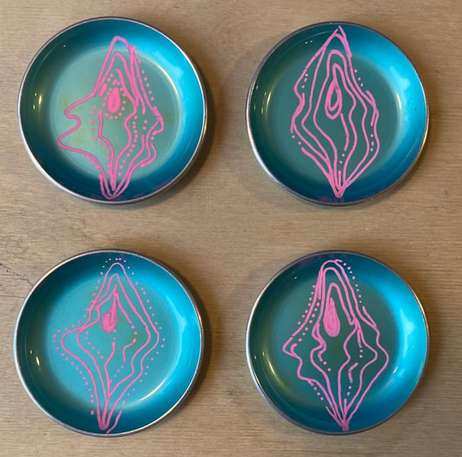 Vulva Dish (x small)