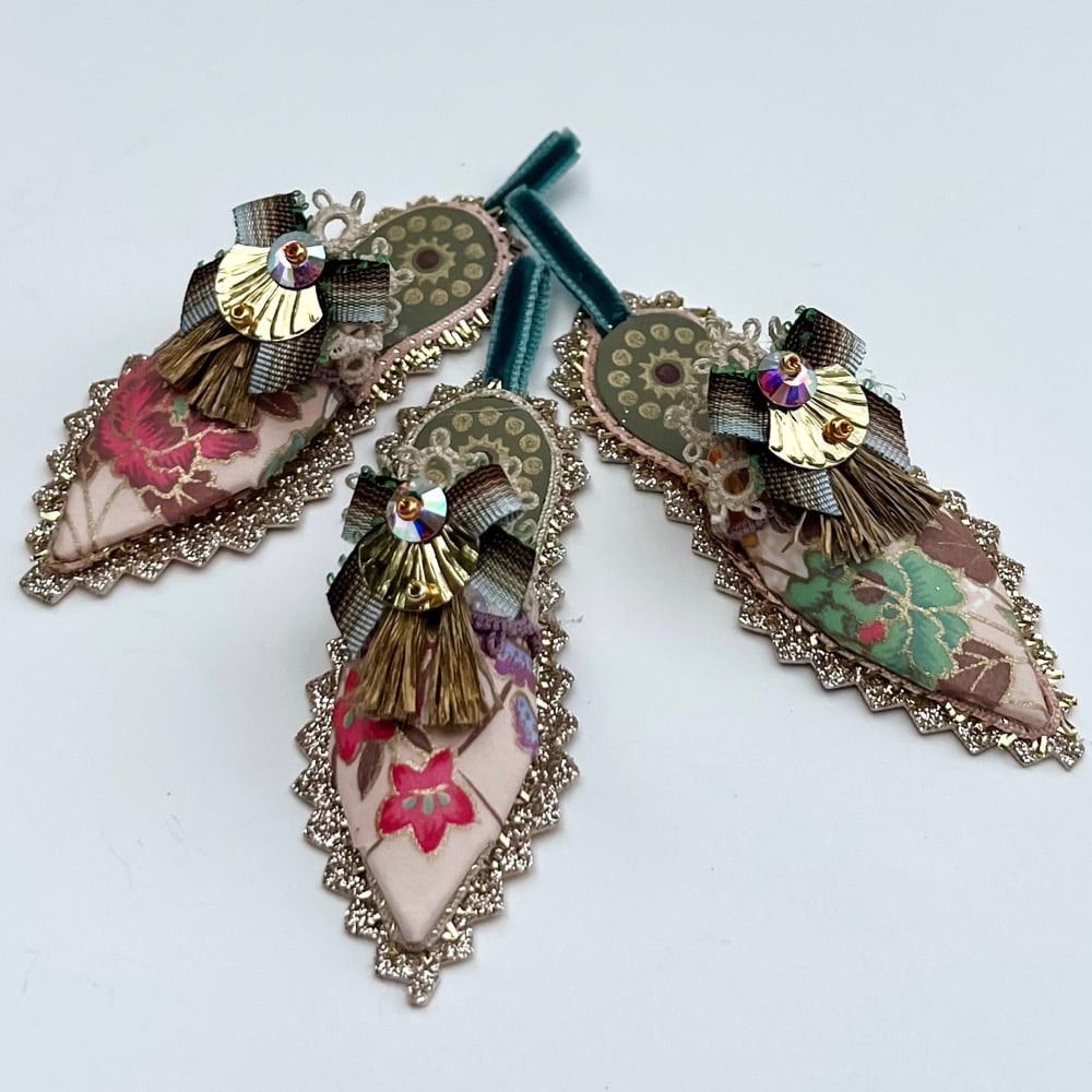 Image of Mini Paper Slipper