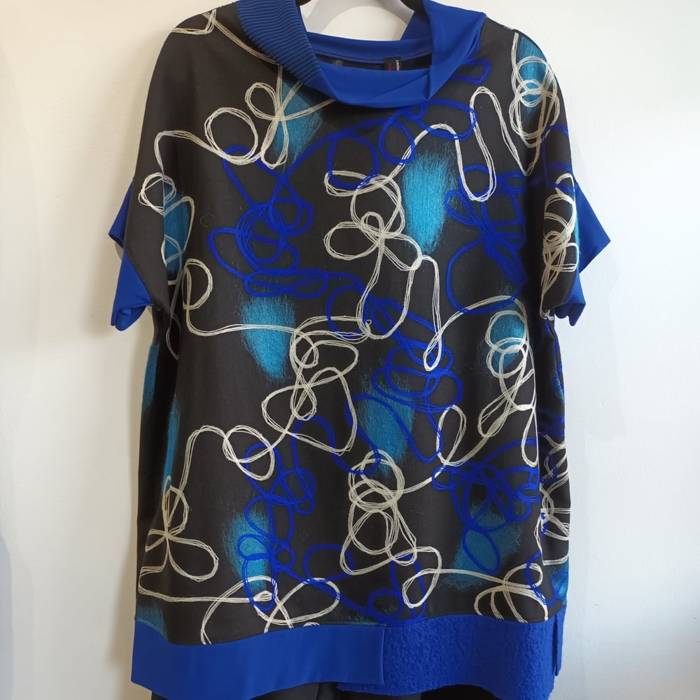 Image of last one...cobalt blue top
