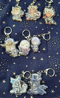 Image 4 of Twisted Wonderland Keychains