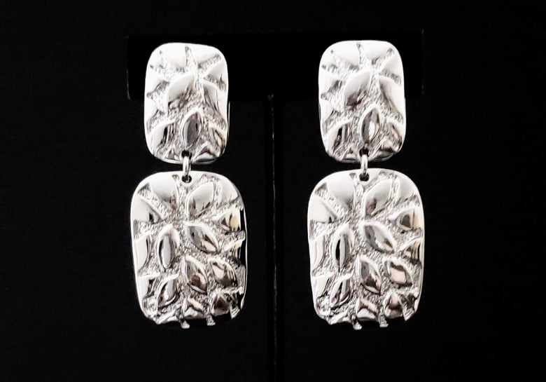 Image of Silver Design Clip-On Earrings 