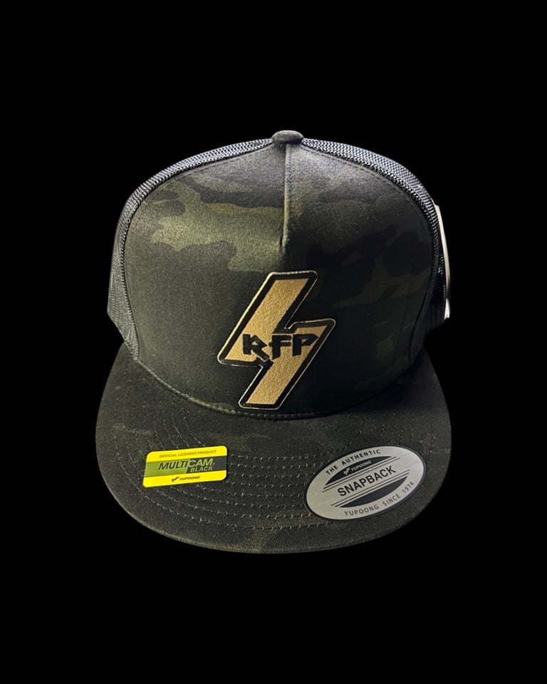 Bolt Snapback in Black Multicam