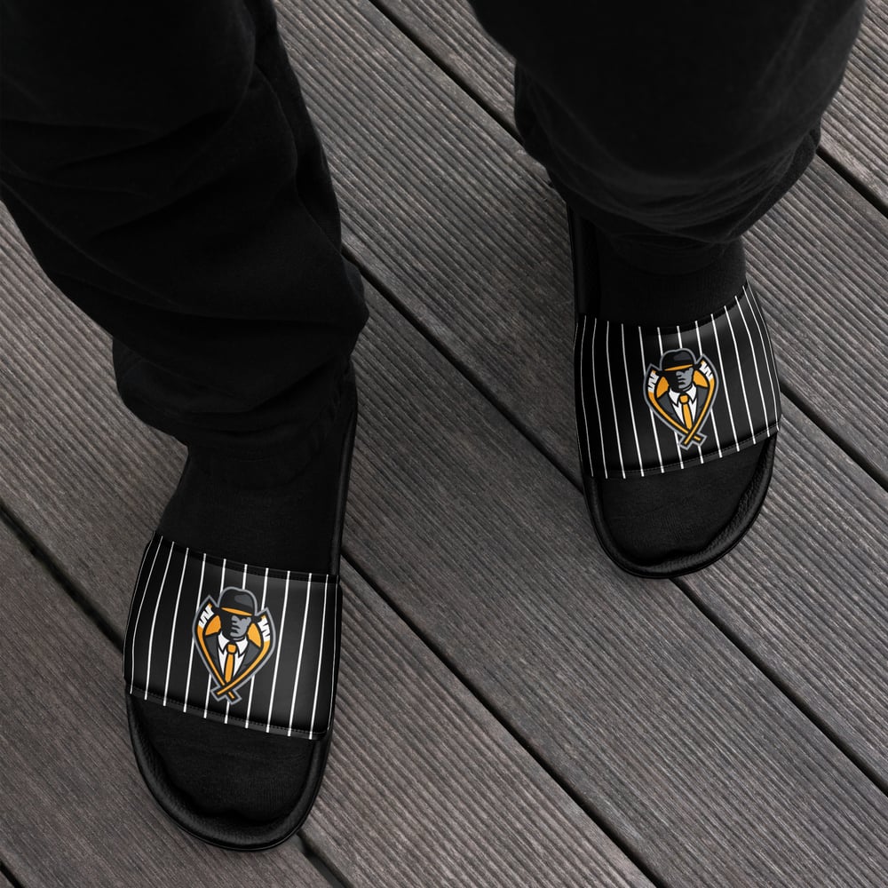 Mafia Hockey Men’s slides