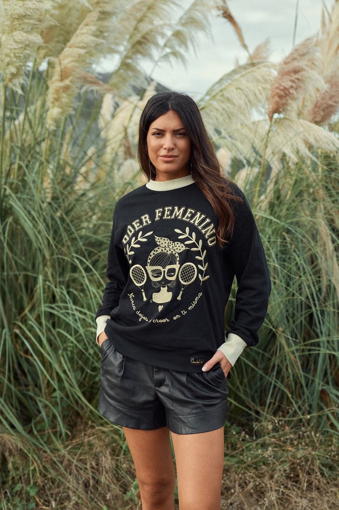 Image of SUDADERA PODER FEMENINO 