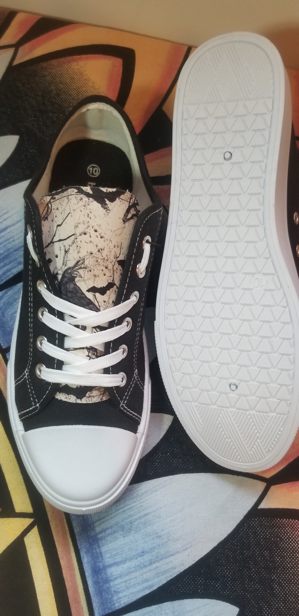 Adults Snappy Tongue Shoes