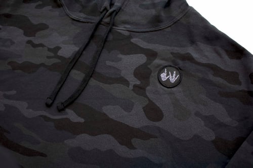 Image of LW BLACK CAMO CROP