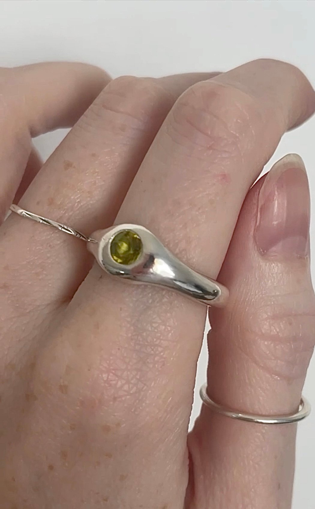 Image of peridot ring