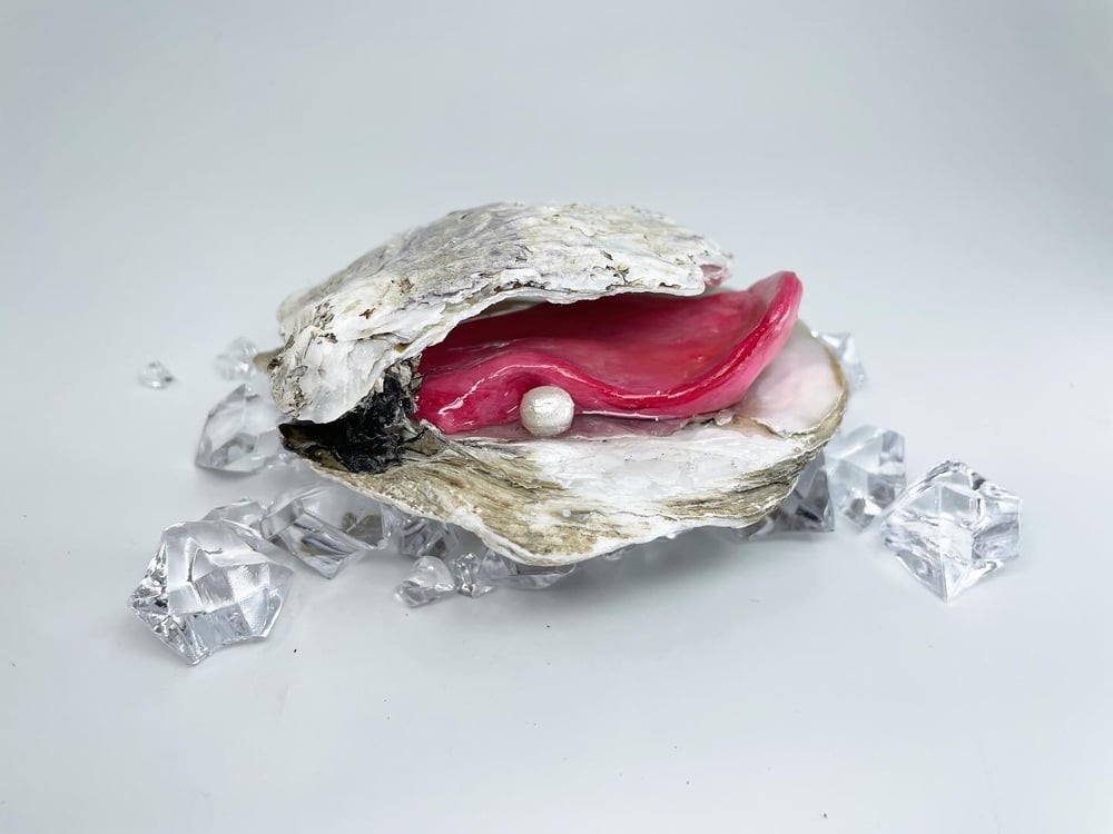 Image of Licking Oyster with Pearl